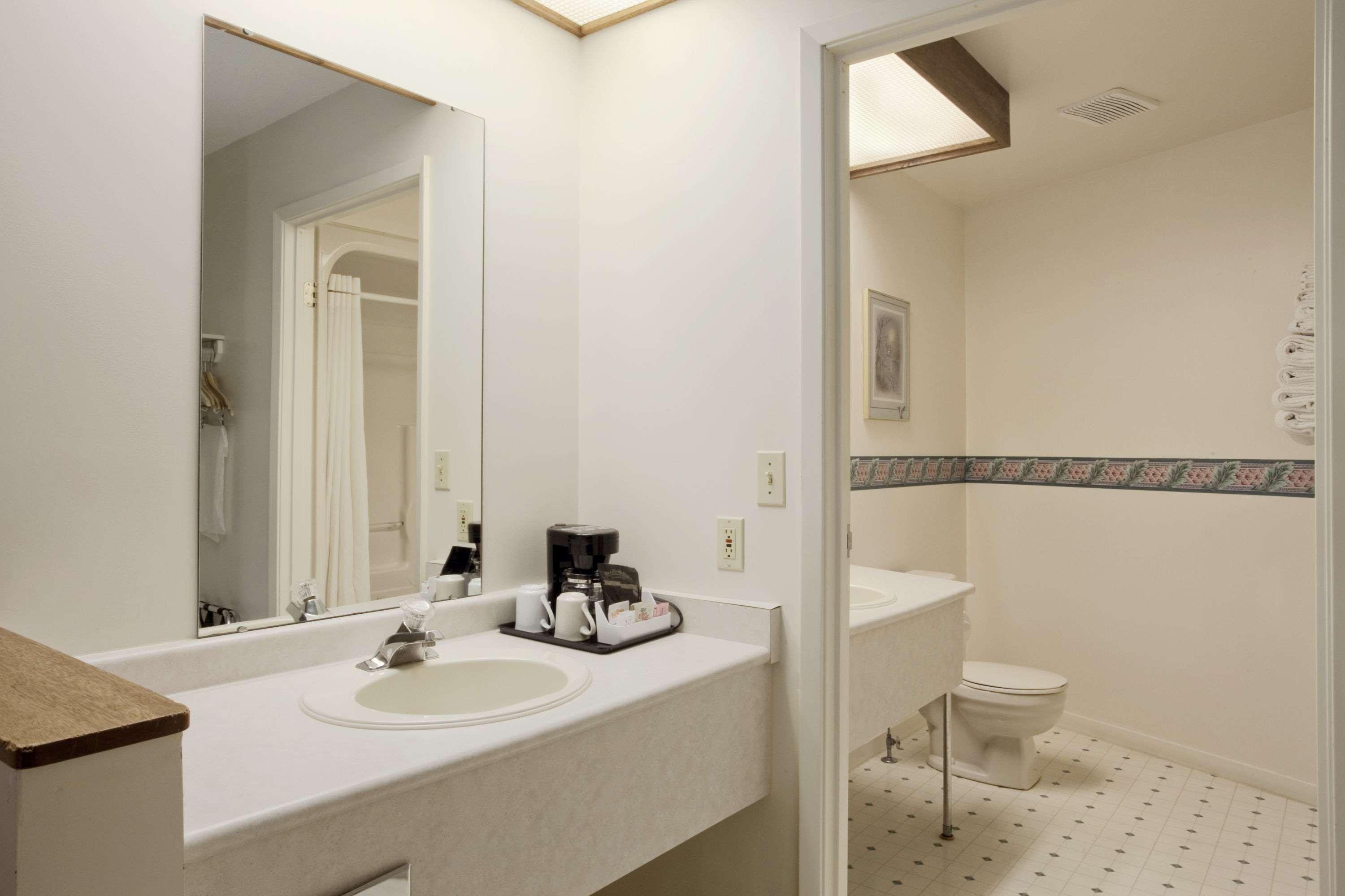 Travelodge By Wyndham Bracebridge Εξωτερικό φωτογραφία